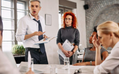 Najczęstsze błędy podczas organizacji konferencji i jak ich uniknąć?